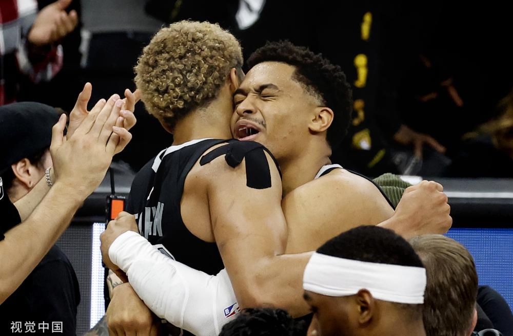 继续优化这 继续优化这