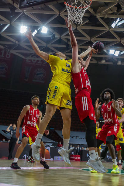 相比加盟前 相比加盟前