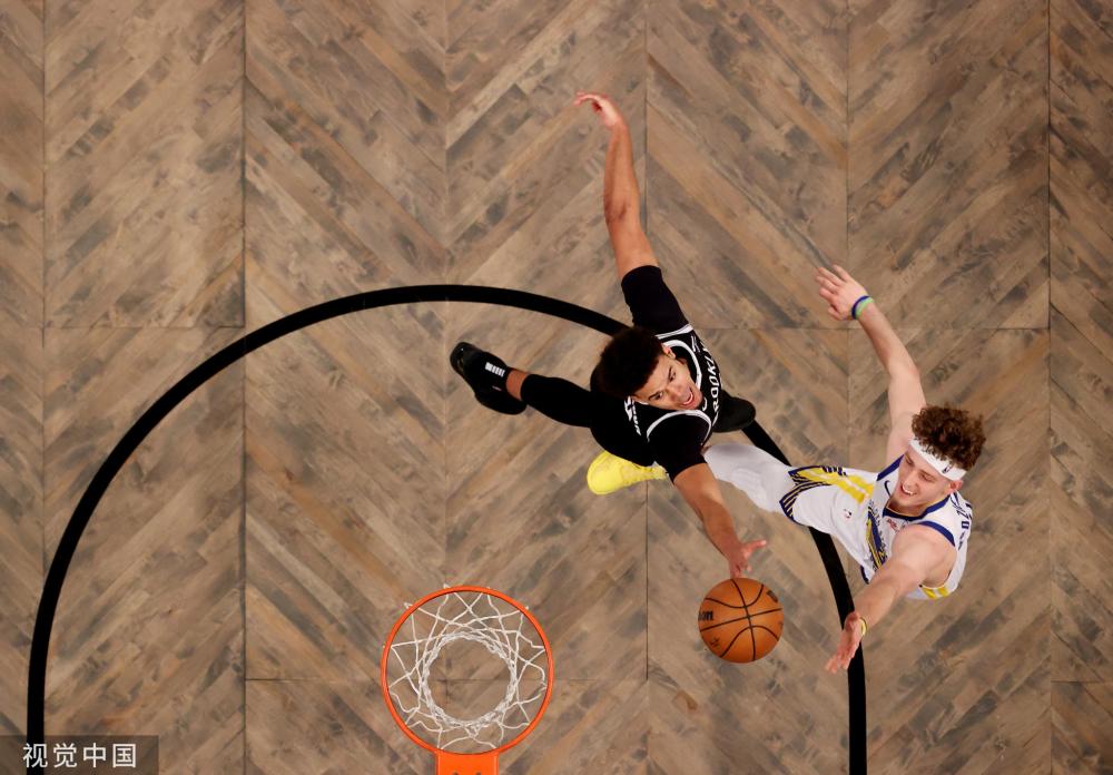 形成了鲜明 形成了鲜明